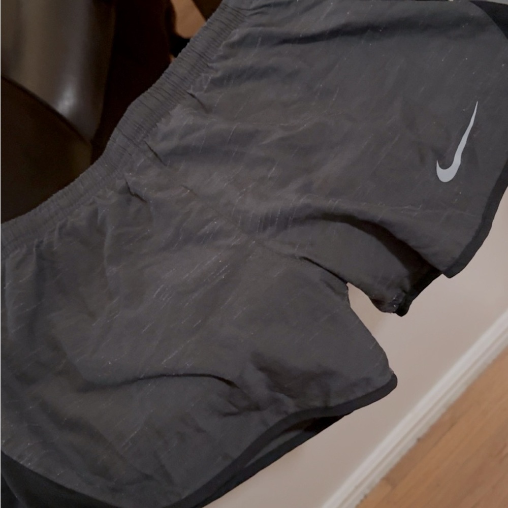 Nike dry fit shorts women’s small
